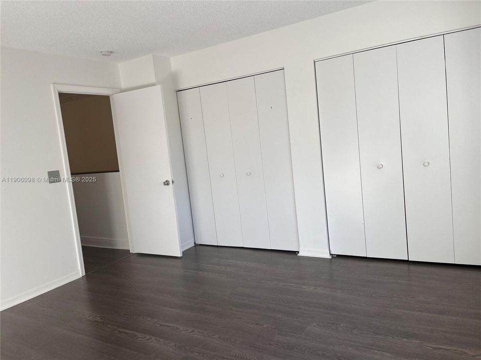 For Rent: $3,600 (4 beds, 2 baths, 1737 Square Feet)