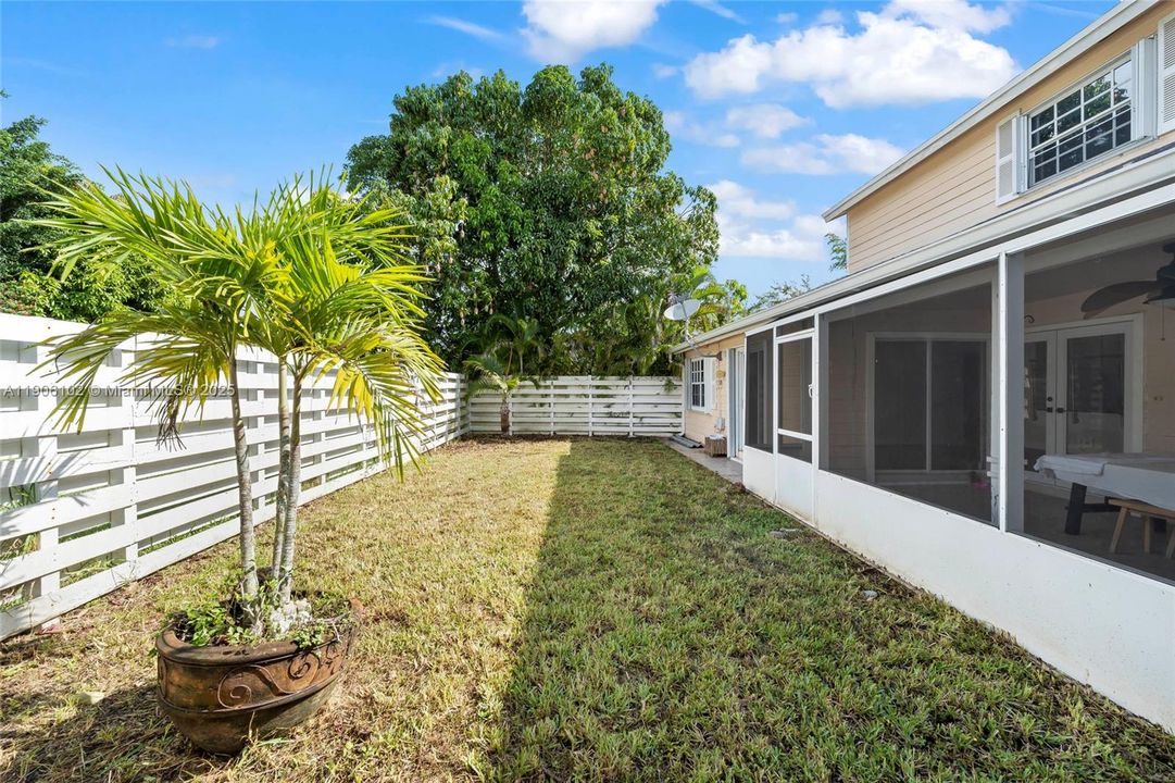 Recently Rented: $3,700 (4 beds, 2 baths, 1799 Square Feet)