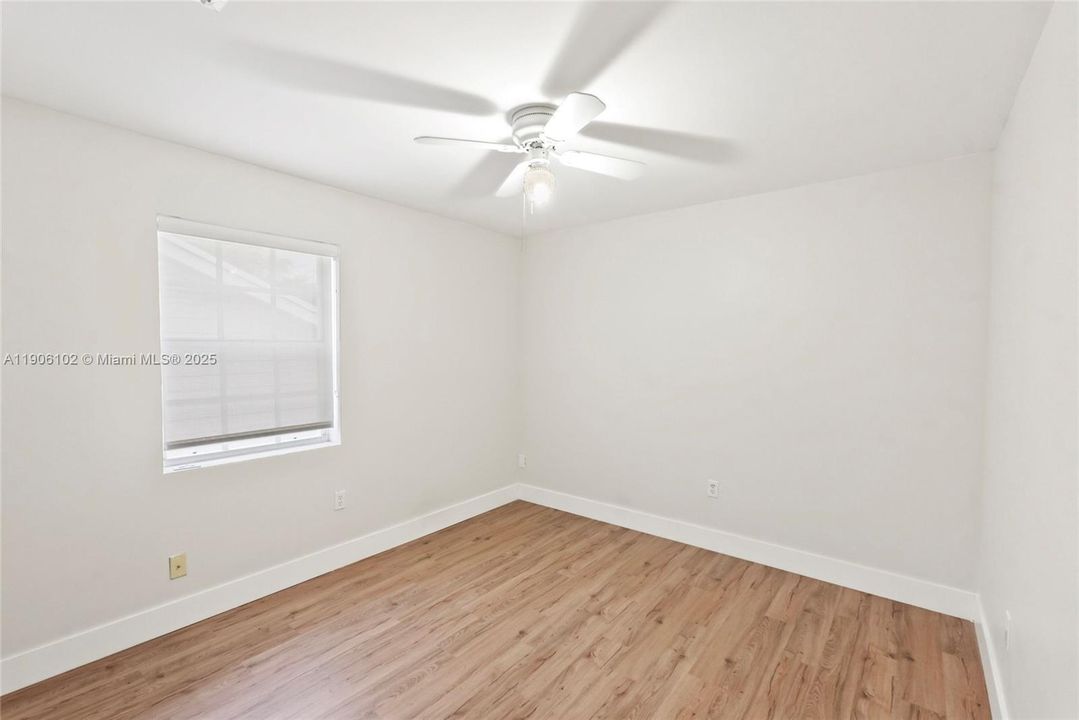 Recently Rented: $3,700 (4 beds, 2 baths, 1799 Square Feet)