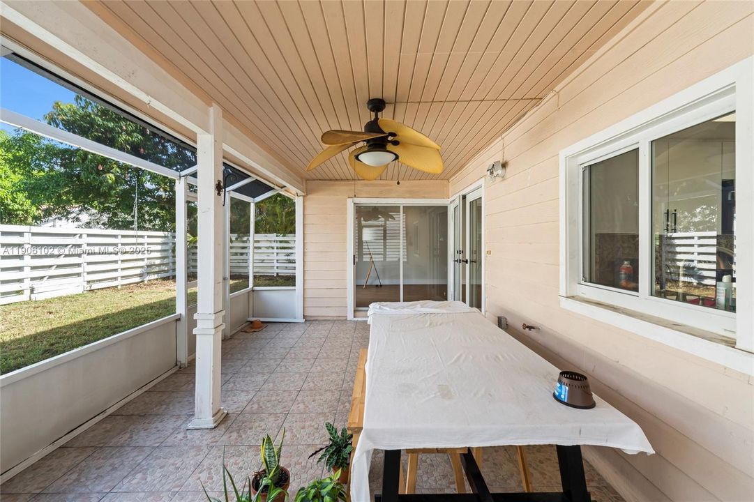 Recently Rented: $3,700 (4 beds, 2 baths, 1799 Square Feet)