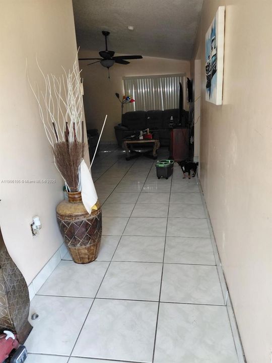 待售: $550,000 (3 贝兹, 2 浴室, 1338 平方英尺)