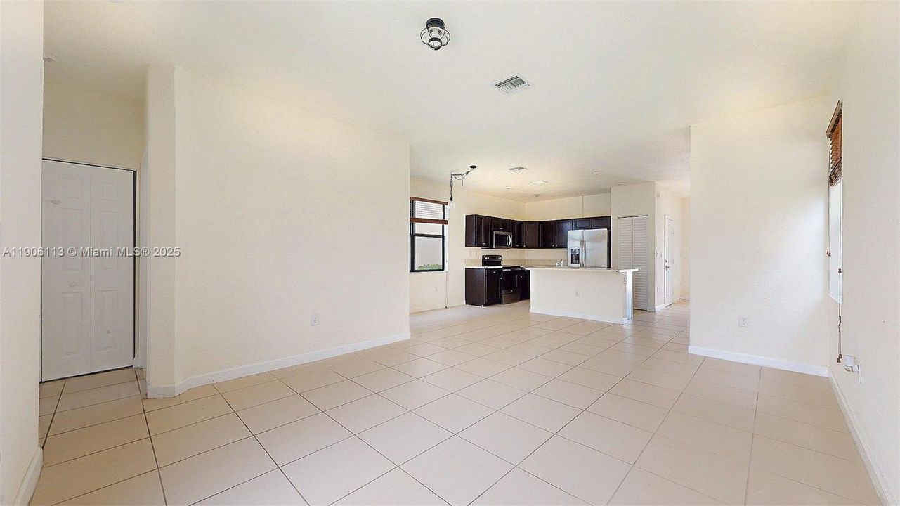 Active With Contract: $405,000 (4 beds, 3 baths, 1768 Square Feet)