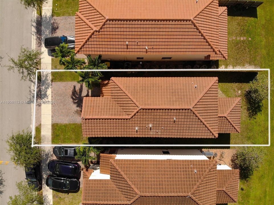 Active With Contract: $405,000 (4 beds, 3 baths, 1768 Square Feet)