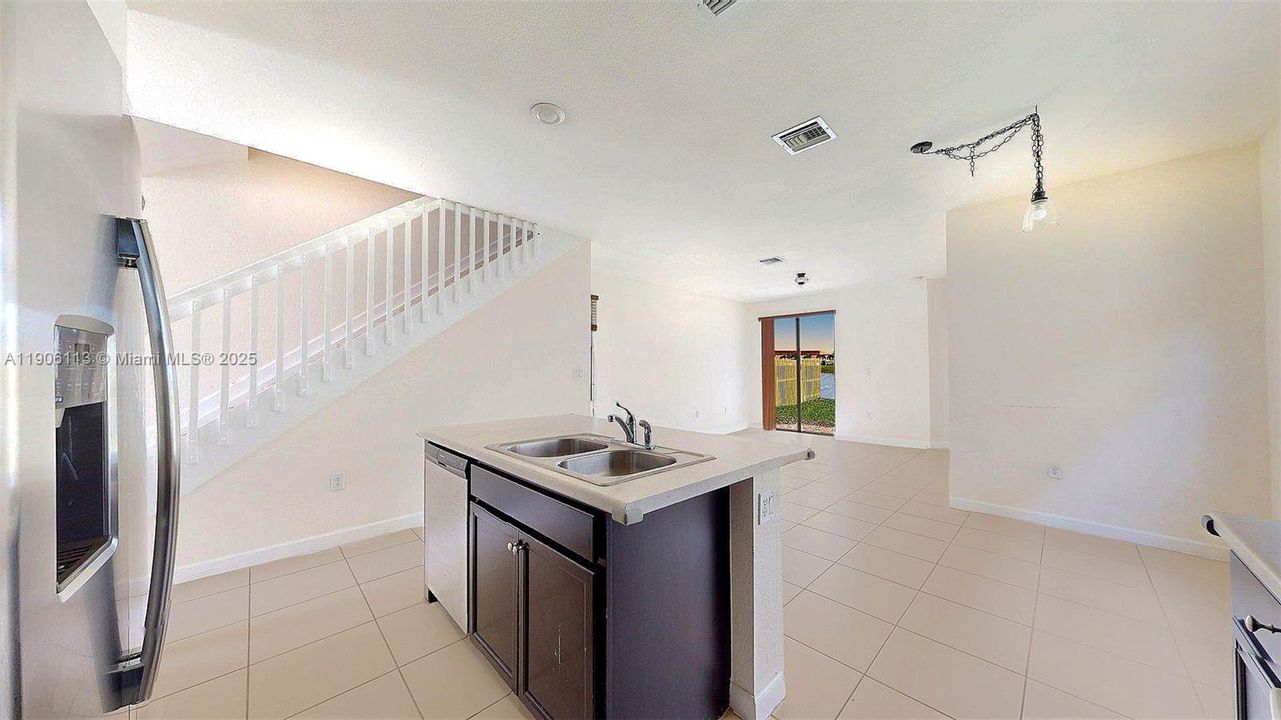 Active With Contract: $405,000 (4 beds, 3 baths, 1768 Square Feet)