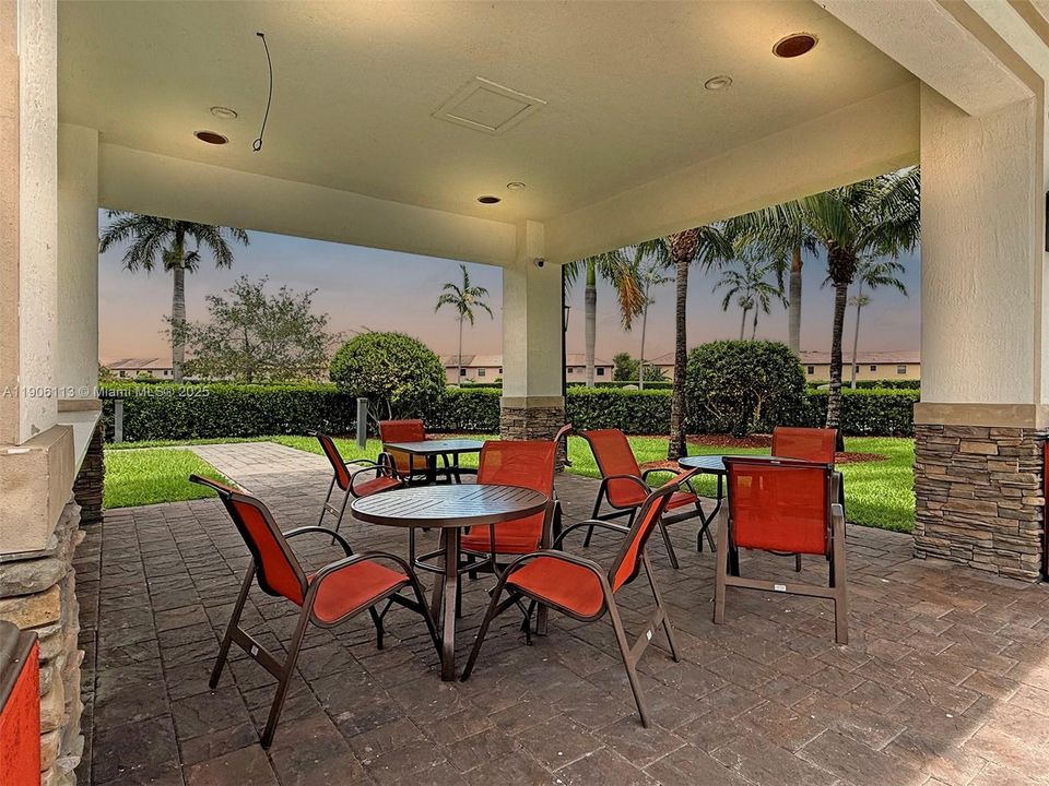 Active With Contract: $405,000 (4 beds, 3 baths, 1768 Square Feet)