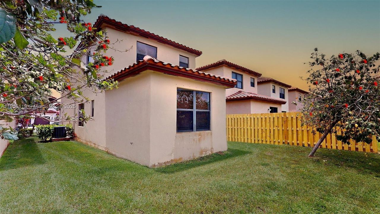 Active With Contract: $405,000 (4 beds, 3 baths, 1768 Square Feet)