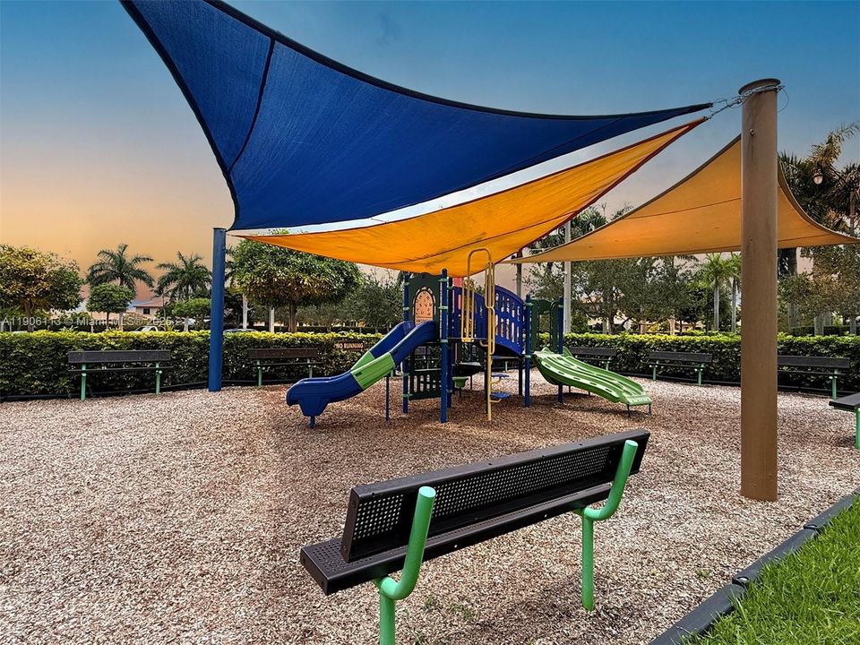 Active With Contract: $405,000 (4 beds, 3 baths, 1768 Square Feet)