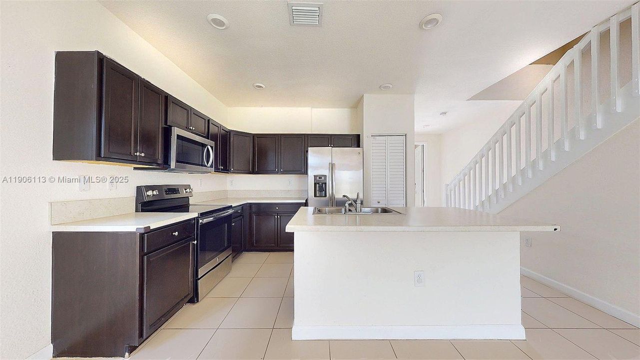 Active With Contract: $405,000 (4 beds, 3 baths, 1768 Square Feet)