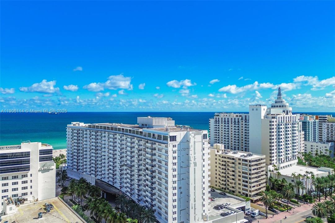 For Sale: $499,900 (1 beds, 1 baths, 820 Square Feet)