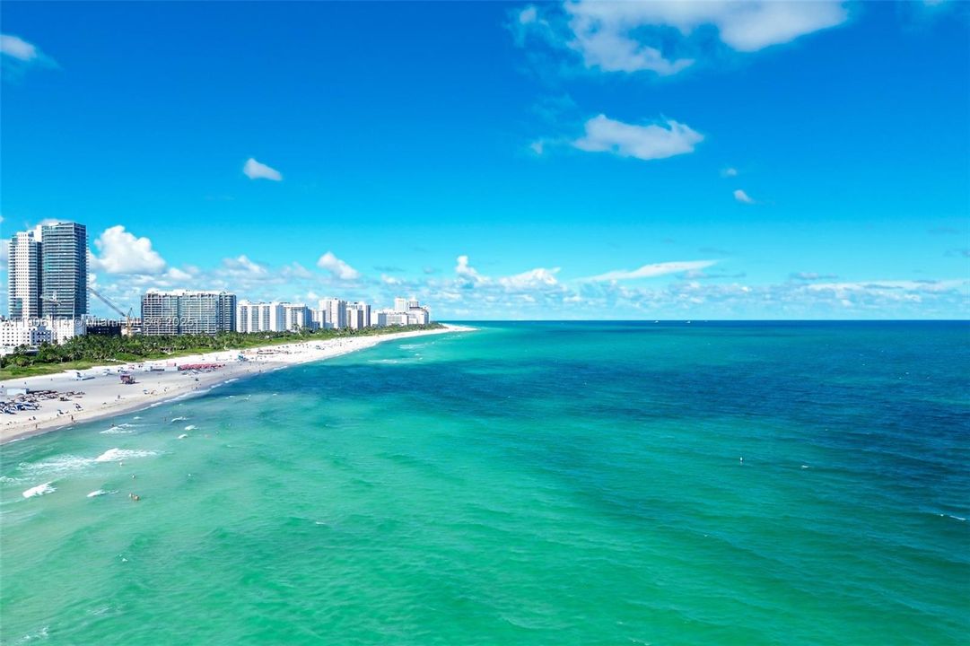 For Sale: $499,900 (1 beds, 1 baths, 820 Square Feet)