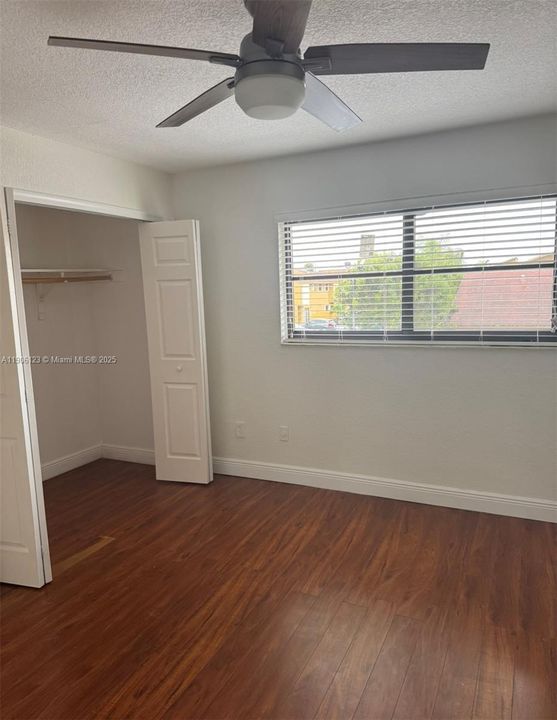 最近租的: $2,800 (3 贝兹, 2 浴室, 1310 平方英尺)