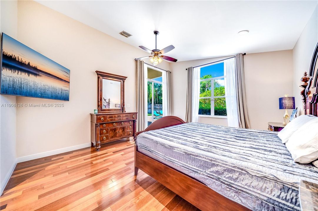 For Sale: $1,490,000 (3 beds, 2 baths, 2514 Square Feet)