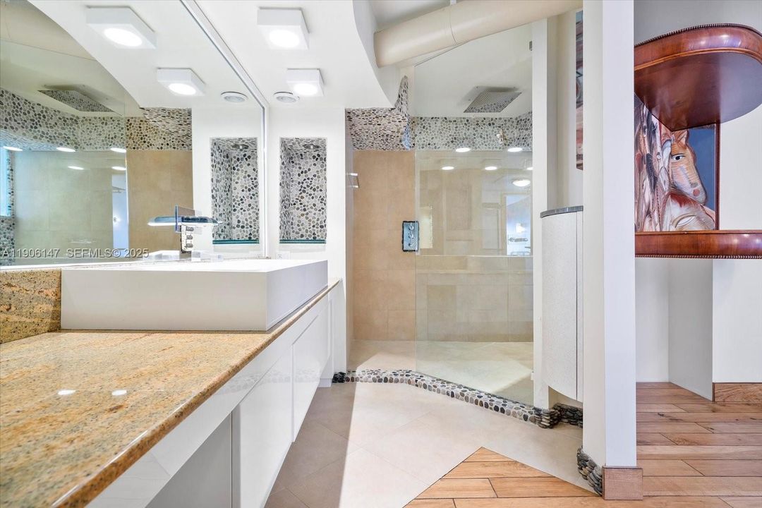 待售: $845,900 (2 贝兹, 2 浴室, 1510 平方英尺)