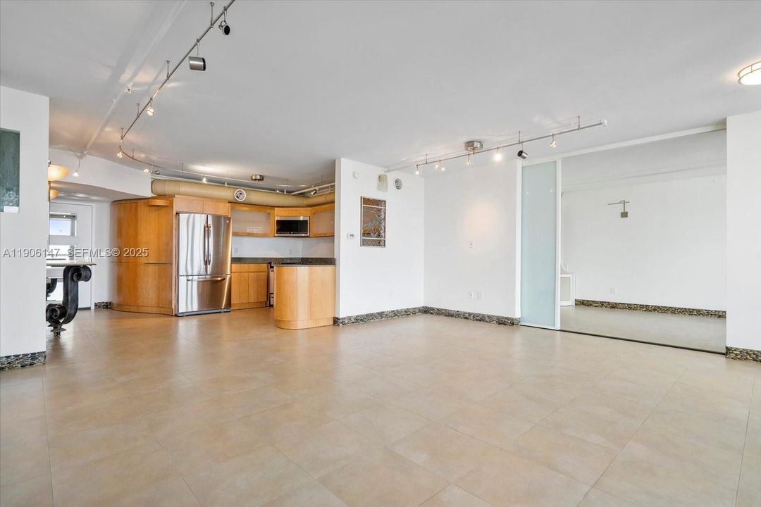 待售: $845,900 (2 贝兹, 2 浴室, 1510 平方英尺)