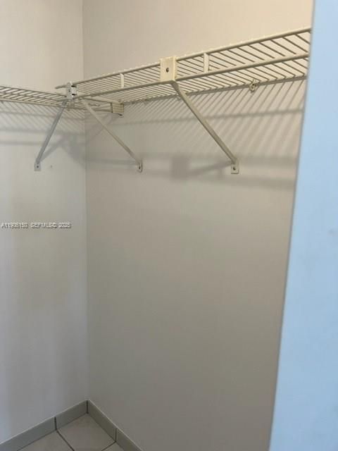 Activo con contrato: $3,000 (3 camas, 2 baños, 1298 Pies cuadrados)