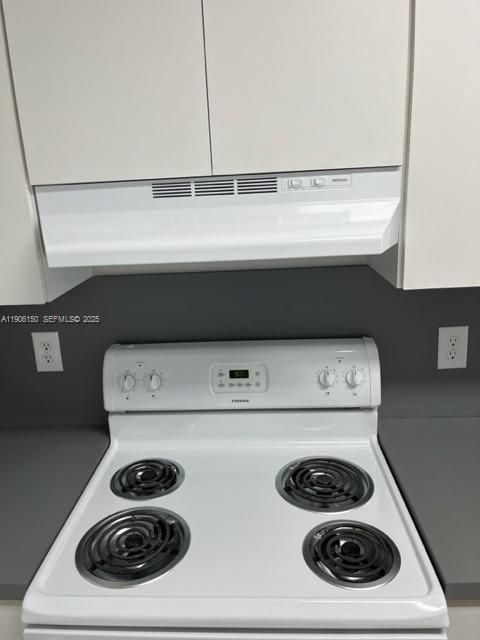 Activo con contrato: $3,000 (3 camas, 2 baños, 1298 Pies cuadrados)