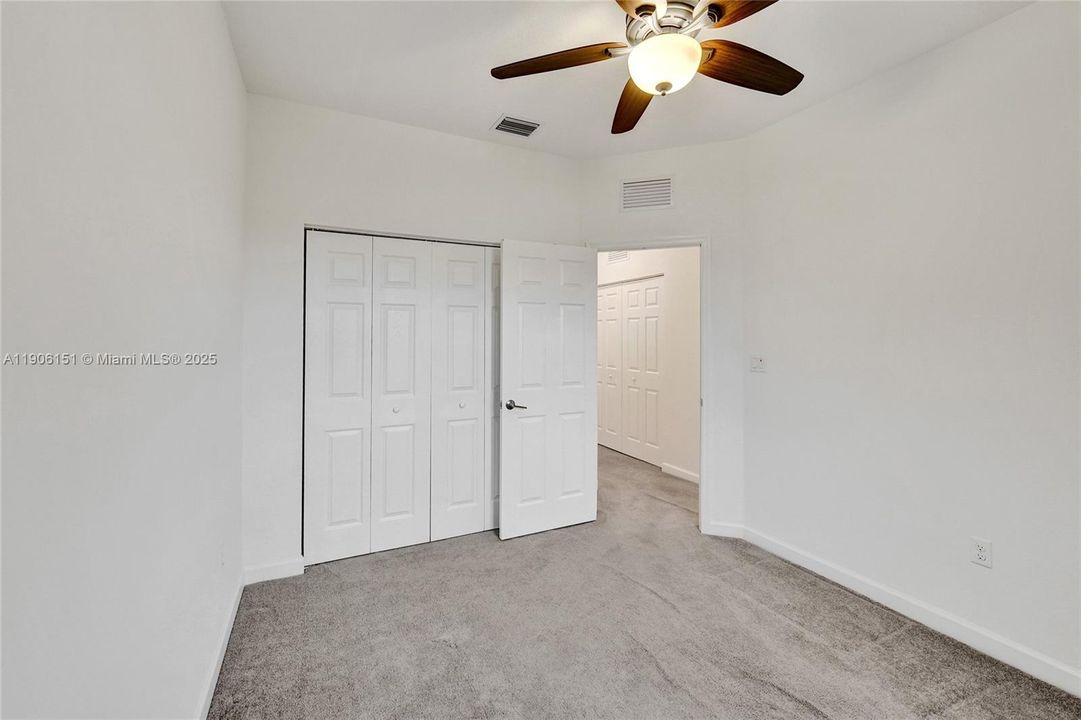 合同活跃: $525,000 (3 贝兹, 2 浴室, 1696 平方英尺)