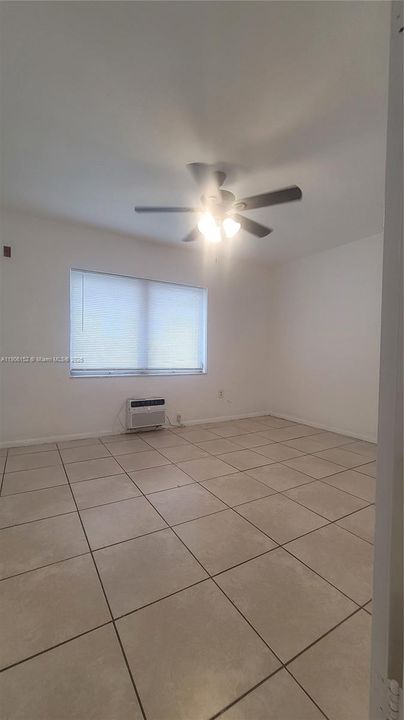 Recently Rented: $1,750 (1 beds, 1 baths, 12950 Square Feet)