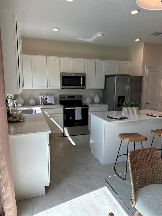 出租: $2,600 (3 贝兹, 2 浴室, 0 平方英尺)