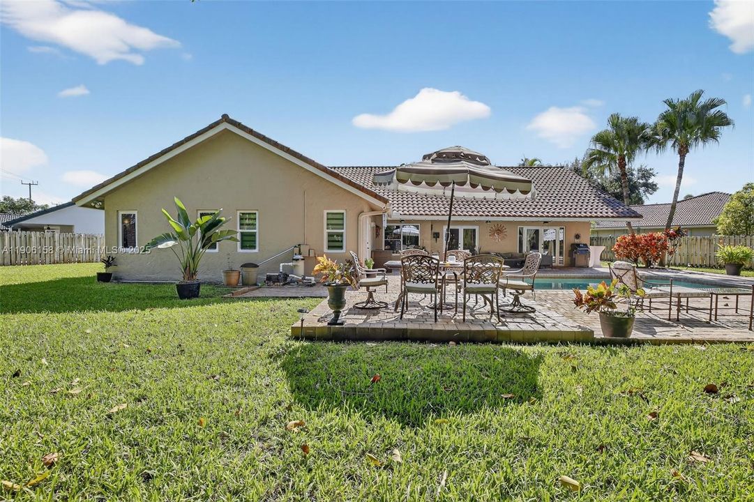 Active With Contract: $850,000 (4 beds, 2 baths, 2779 Square Feet)