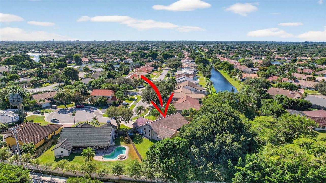 Active With Contract: $850,000 (4 beds, 2 baths, 2779 Square Feet)