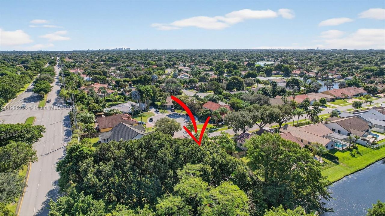 Active With Contract: $850,000 (4 beds, 2 baths, 2779 Square Feet)