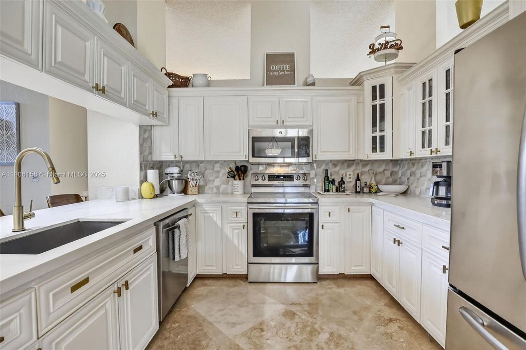 Quartz counter tops and custom back splash