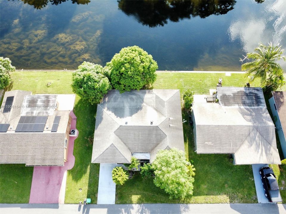 На продажу: $388,000 (2 спален, 2 ванн, 1257 Квадратных фут)