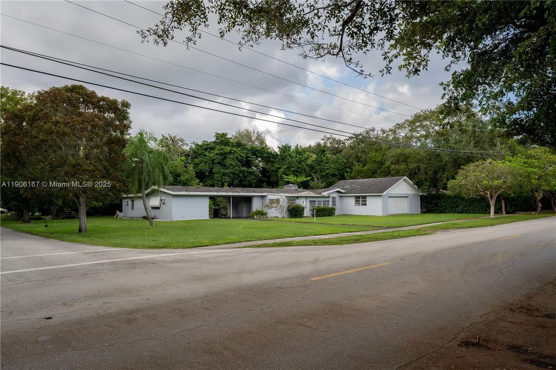 En Venta: $1,900,000 (5 camas, 5 baños, 1781 Pies cuadrados)