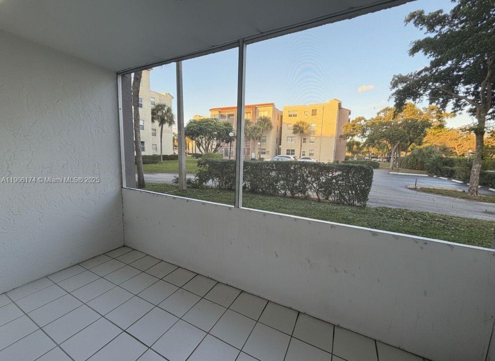 En Venta: $152,000 (2 camas, 2 baños, 1000 Pies cuadrados)