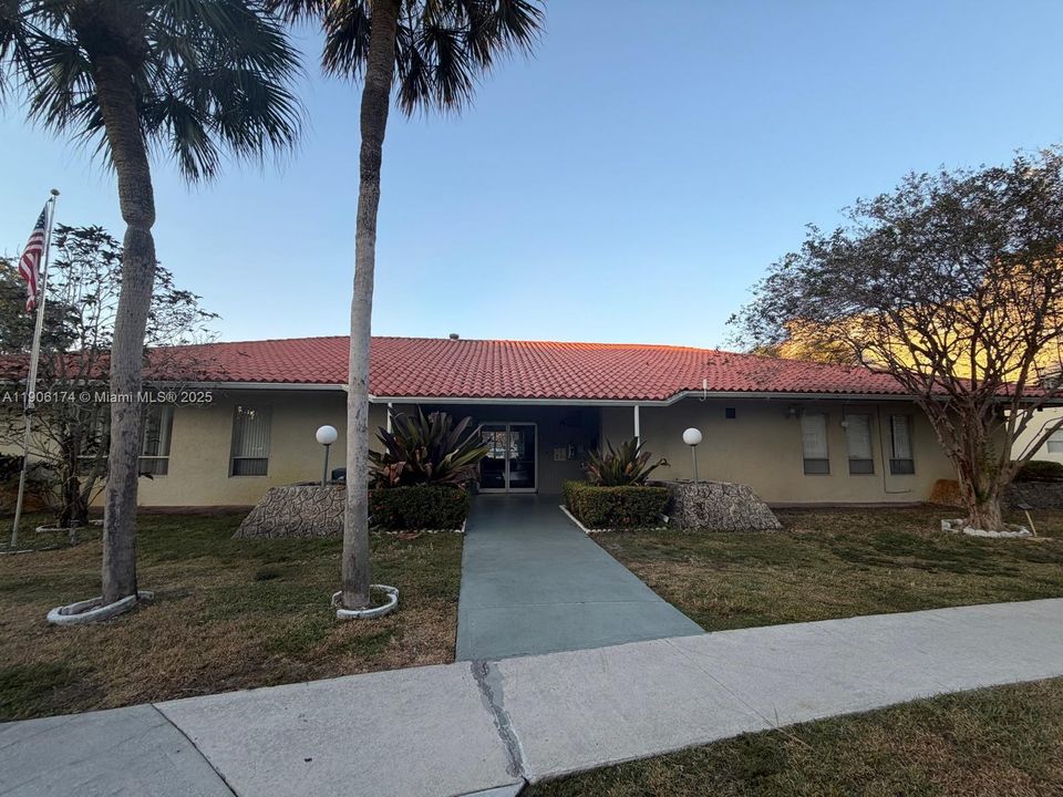 En Venta: $152,000 (2 camas, 2 baños, 1000 Pies cuadrados)