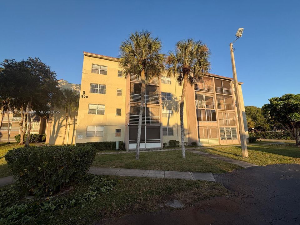 En Venta: $152,000 (2 camas, 2 baños, 1000 Pies cuadrados)