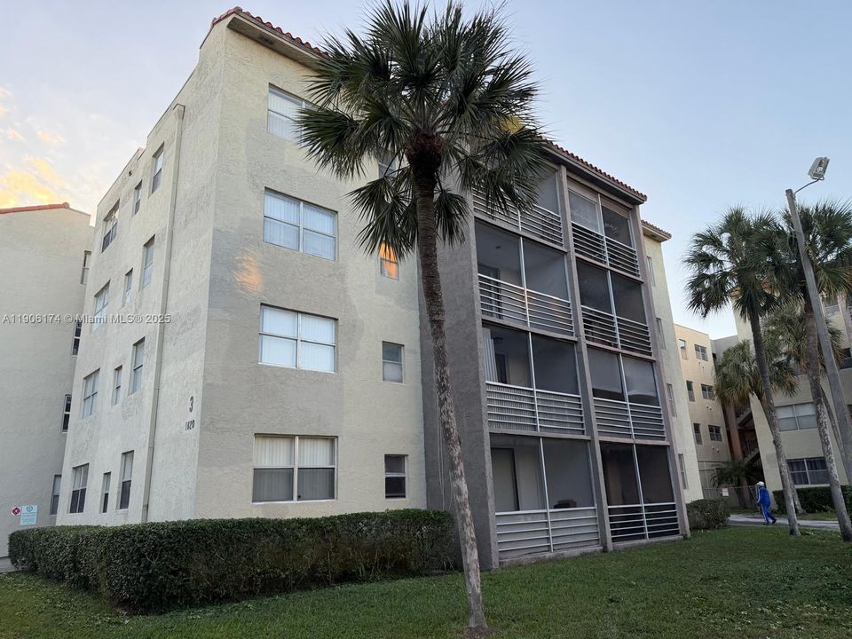 En Venta: $152,000 (2 camas, 2 baños, 1000 Pies cuadrados)