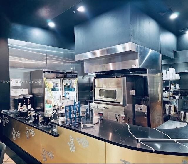 待售: $300,000 (0 贝兹, 0 浴室, 0 平方英尺)