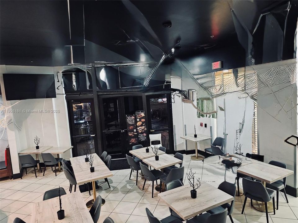 待售: $300,000 (0 贝兹, 0 浴室, 0 平方英尺)