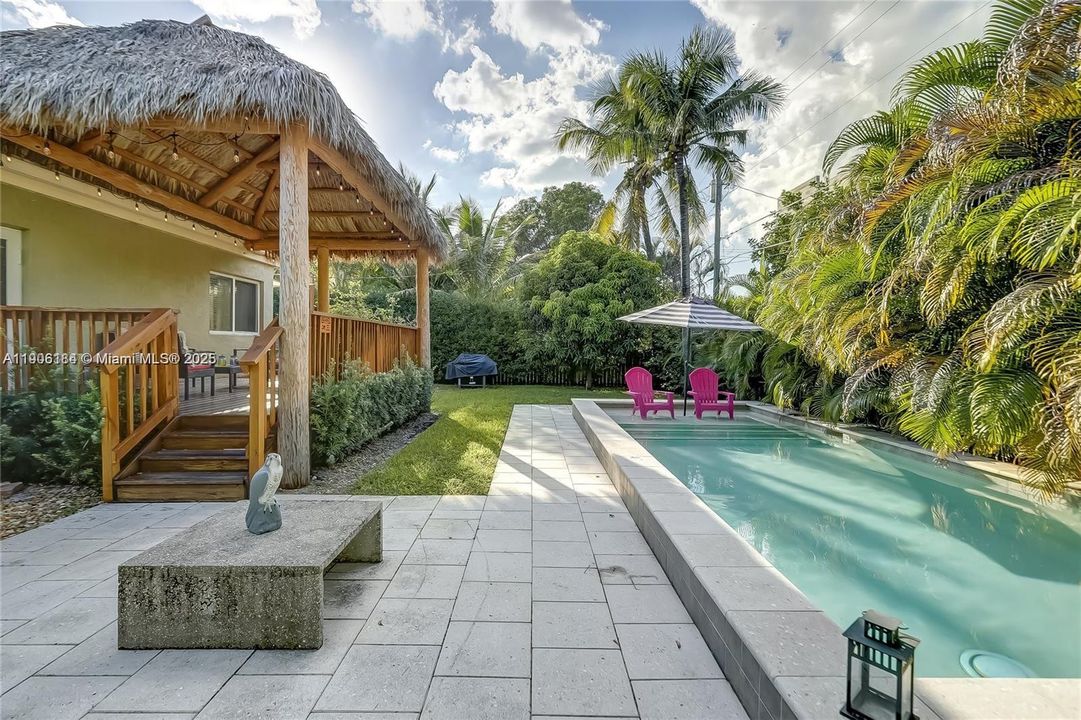 出租: $4,700 (3 贝兹, 2 浴室, 1400 平方英尺)