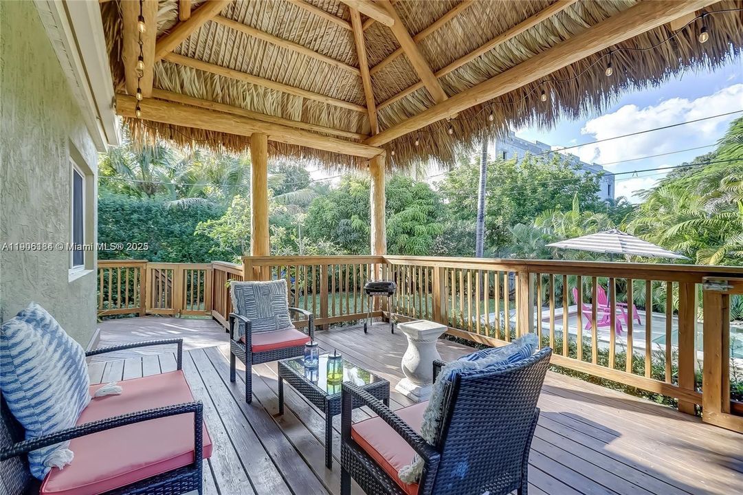 出租: $4,700 (3 贝兹, 2 浴室, 1400 平方英尺)