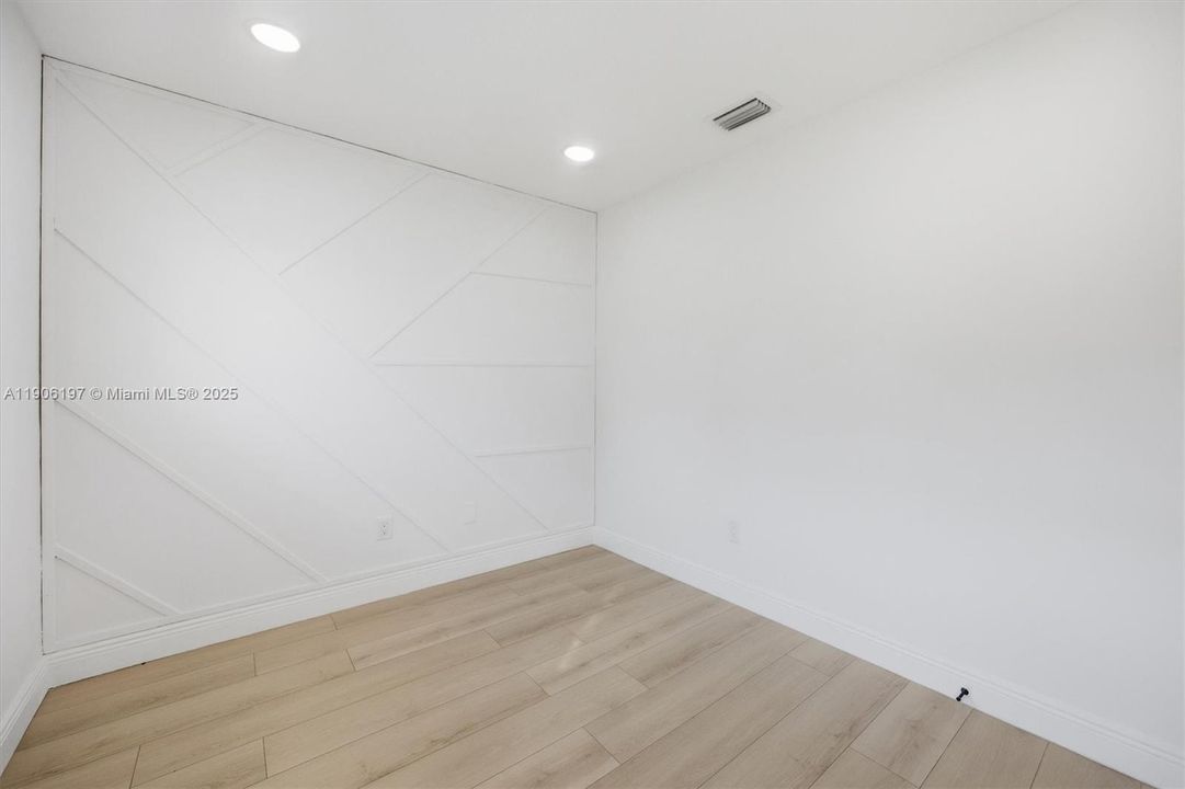 出租: $2,950 (3 贝兹, 2 浴室, 1379 平方英尺)