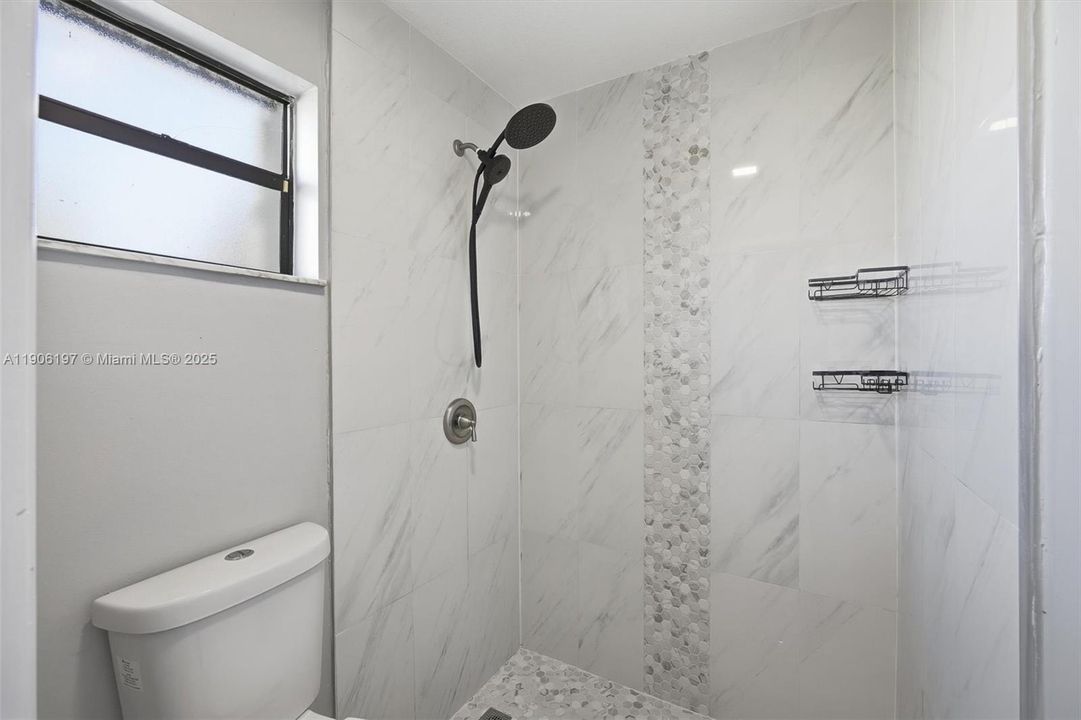 出租: $2,950 (3 贝兹, 2 浴室, 1379 平方英尺)