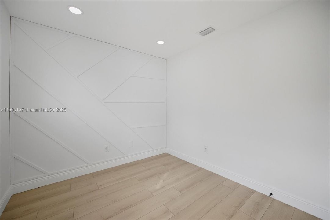 出租: $2,950 (3 贝兹, 2 浴室, 1379 平方英尺)