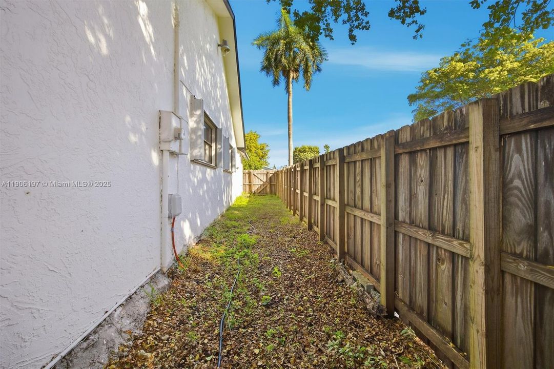 出租: $2,950 (3 贝兹, 2 浴室, 1379 平方英尺)