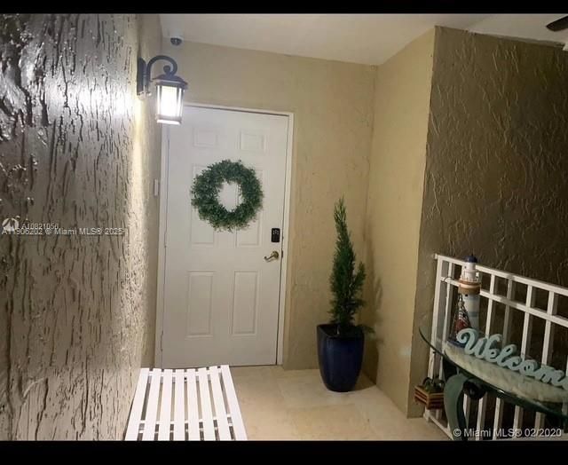 待售: $720,000 (5 贝兹, 4 浴室, 1938 平方英尺)