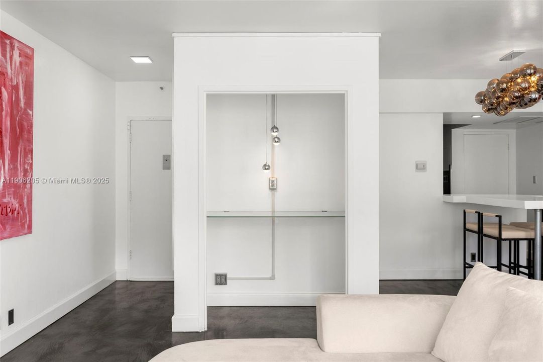 Recently Rented: $3,850 (1 beds, 1 baths, 969 Square Feet)