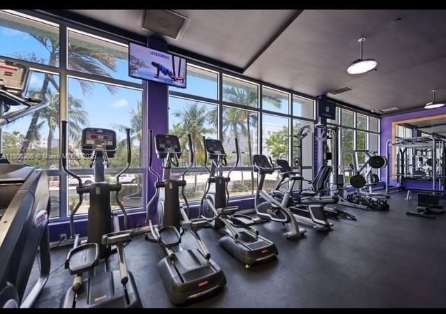 Recently Rented: $3,850 (1 beds, 1 baths, 969 Square Feet)