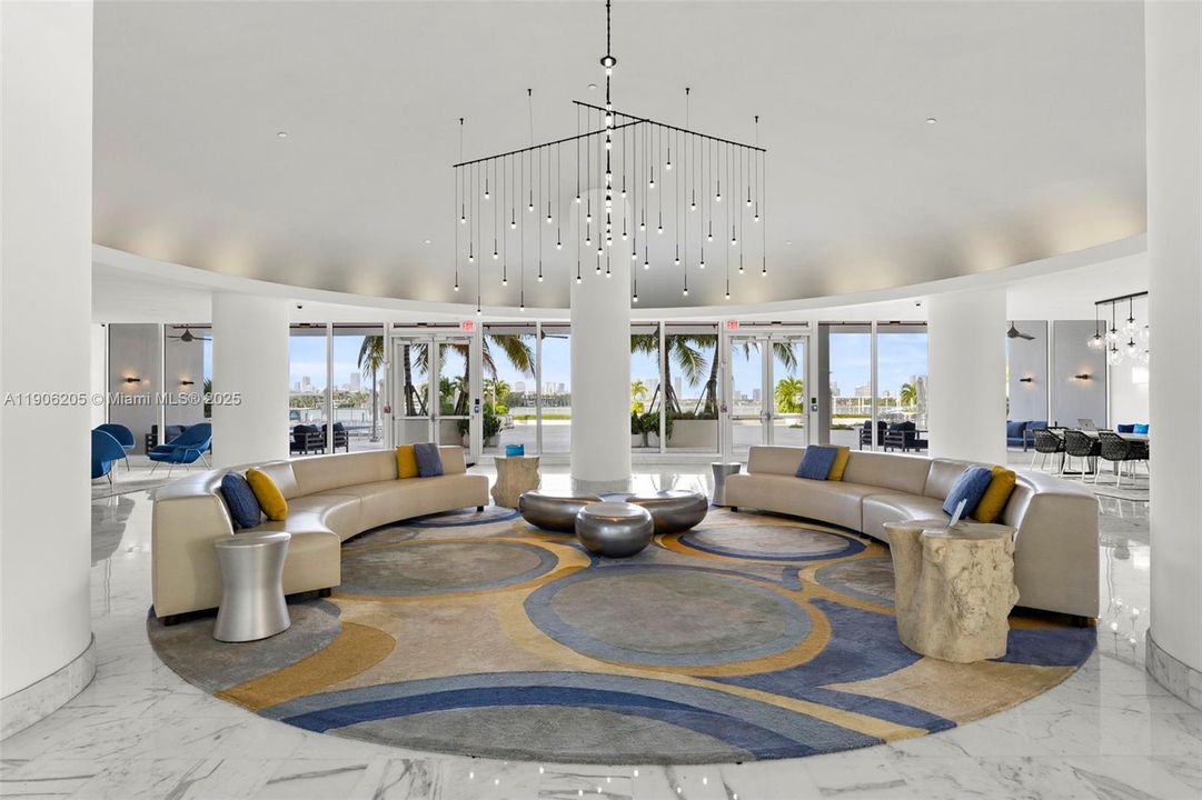 Recently Rented: $3,850 (1 beds, 1 baths, 969 Square Feet)