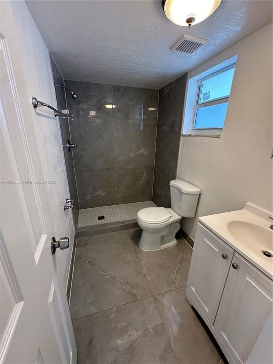 最近租的: $2,075 (2 贝兹, 1 浴室, 730 平方英尺)