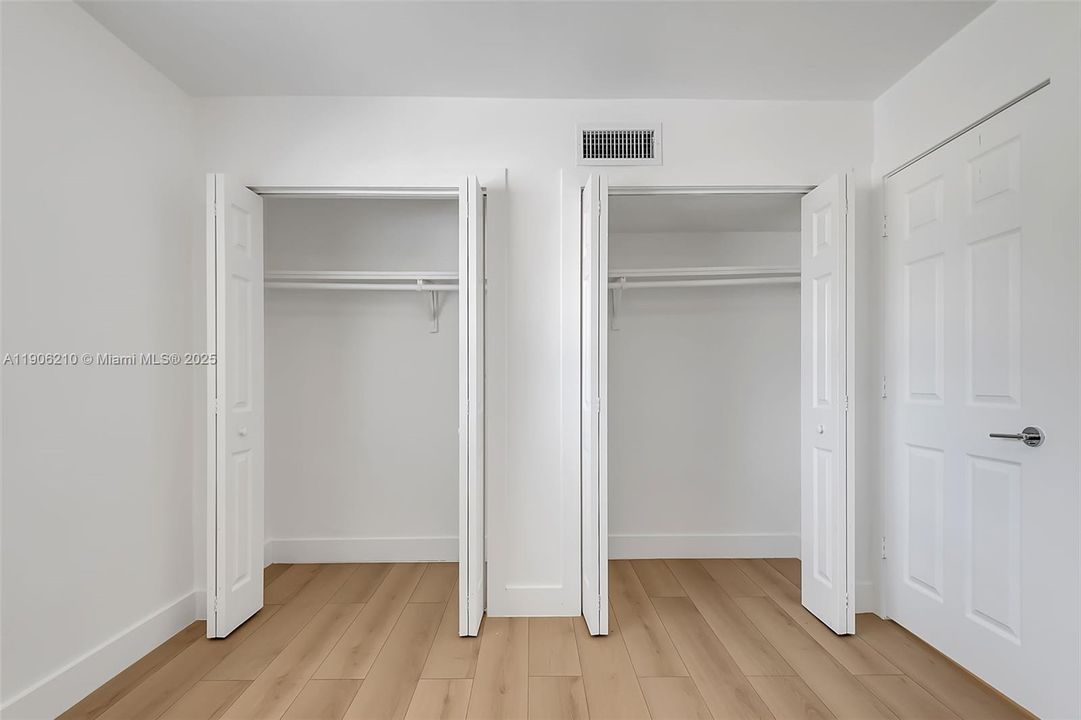 Recently Rented: $2,100 (1 beds, 1 baths, 7432 Square Feet)