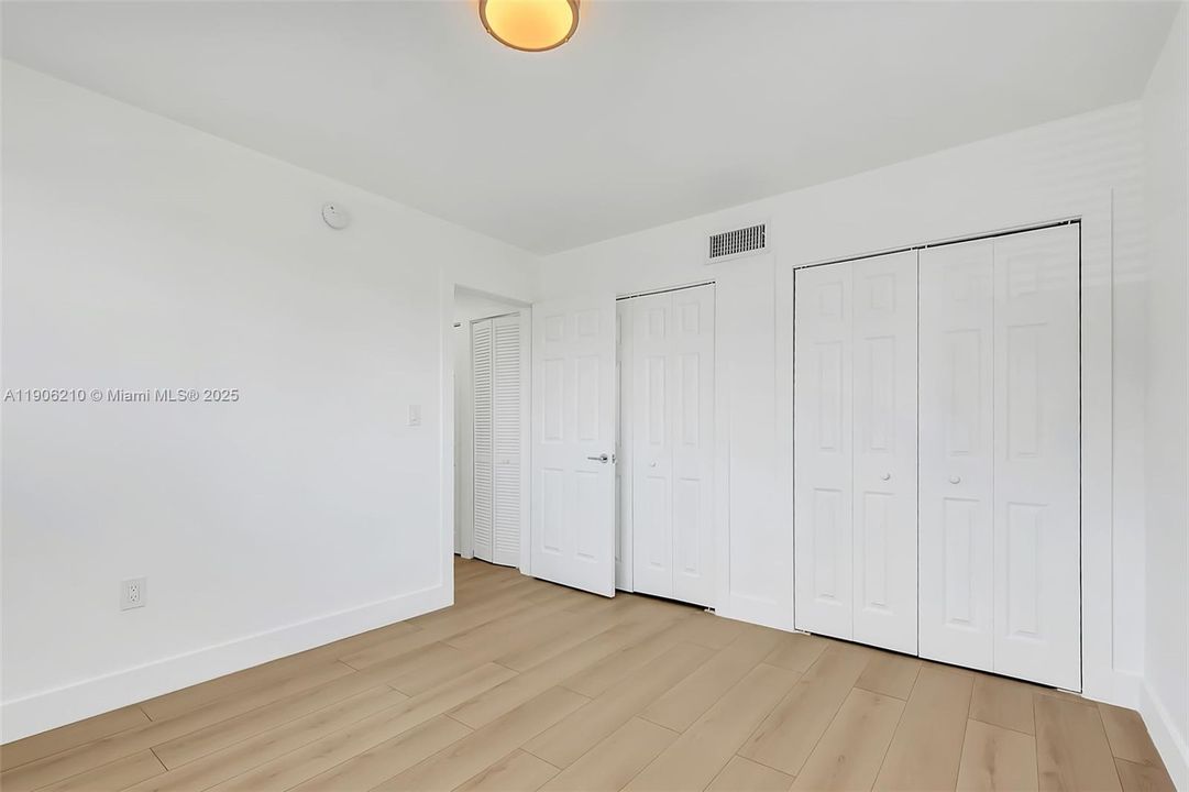 Recently Rented: $2,100 (1 beds, 1 baths, 7432 Square Feet)