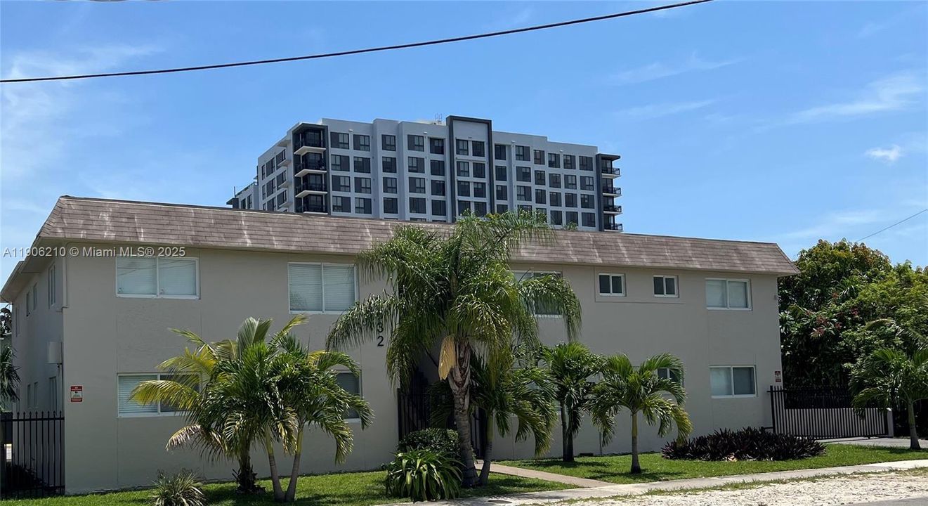 Recently Rented: $2,100 (1 beds, 1 baths, 7432 Square Feet)