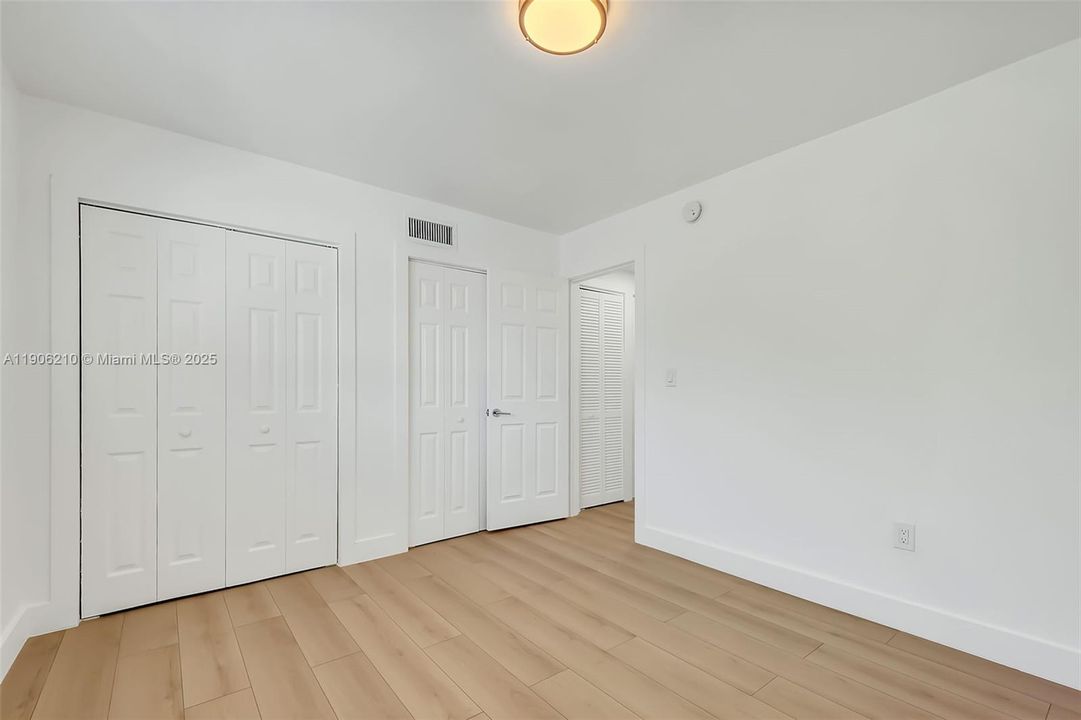 Recently Rented: $2,100 (1 beds, 1 baths, 7432 Square Feet)